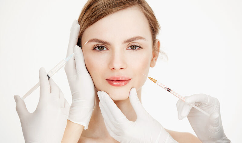 Kvinna som får fillers
